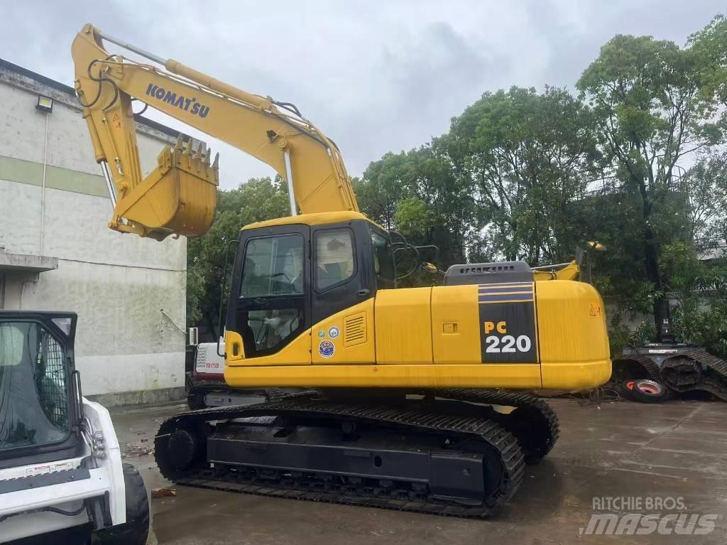 Komatsu PC 220-7 Gravemaskiner på larvebånd