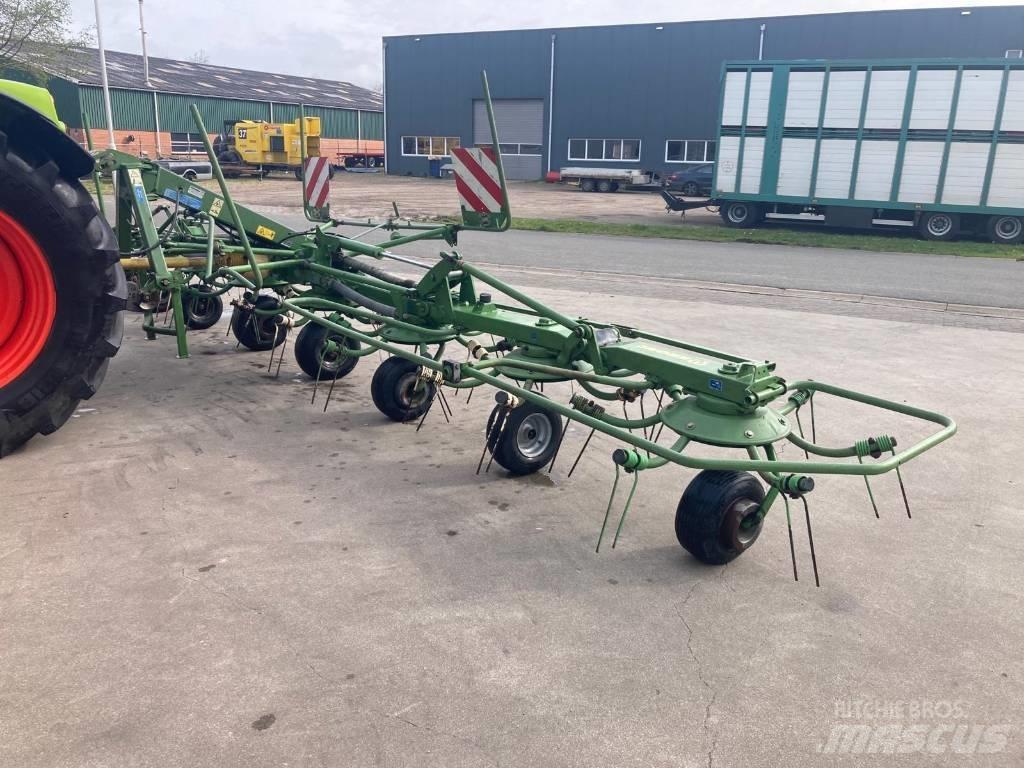 Krone KW 8.82/8 River og høvendere