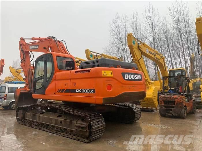 Doosan dx300 Gravemaskiner på larvebånd