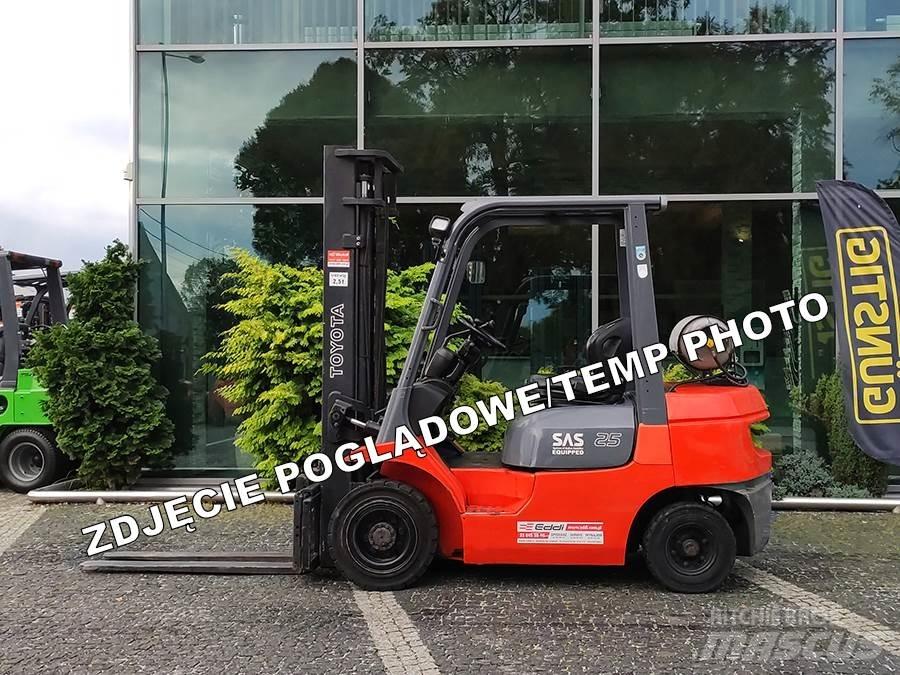 Toyota 42-7FGF25 LPG gaffeltrucks