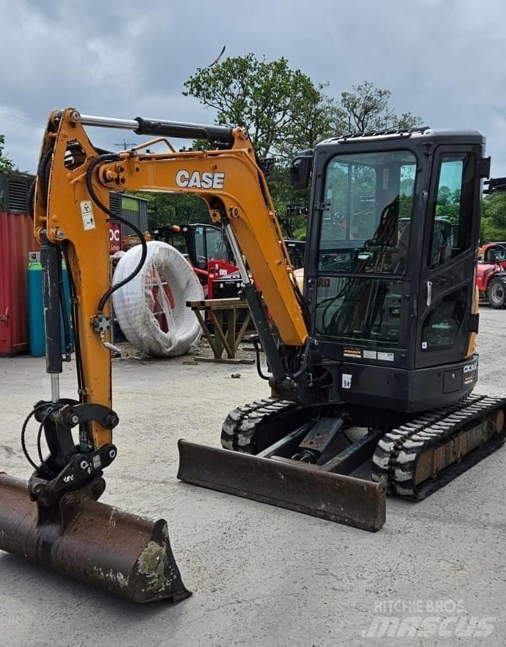 CASE CX30C Minigravemaskiner