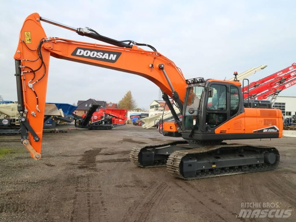 Doosan DX 225 LC-7 Gravemaskiner på larvebånd