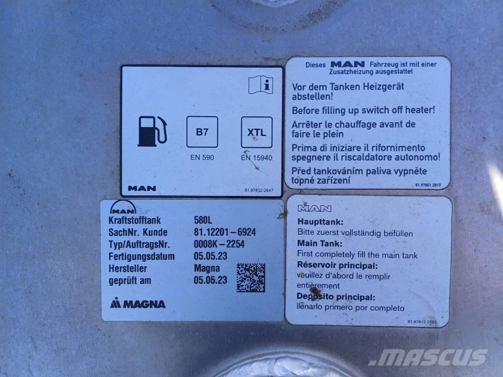 MAN Tank 580 liter Brændstof- og tilsætningstank.