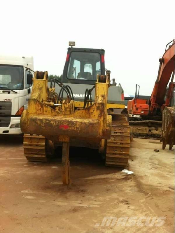 Komatsu d155a-3 Bulldozer på larvebånd