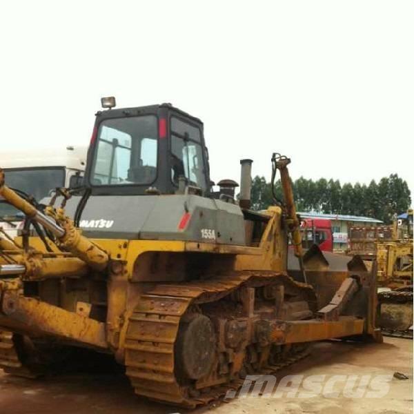 Komatsu d155a-3 Bulldozer på larvebånd
