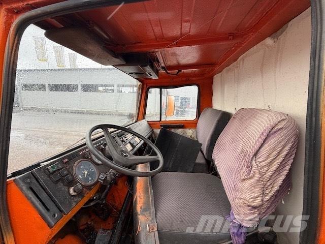 Unimog 424 USED CAB Kabiner og interiør