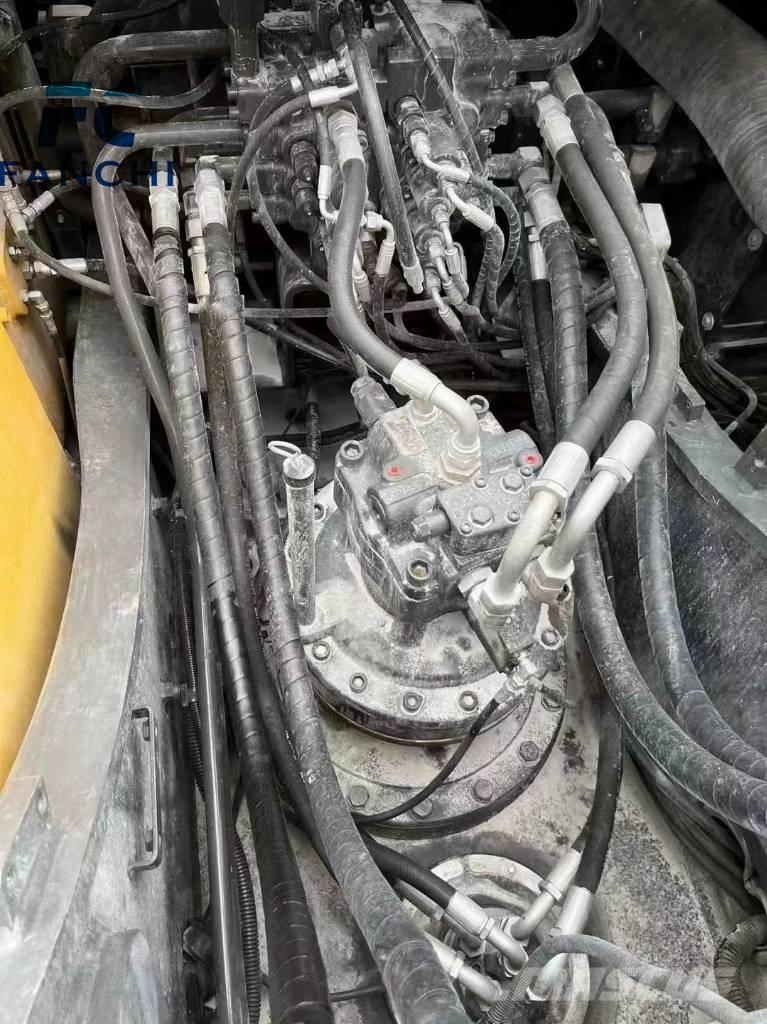 Volvo EC 240 B LC Gravemaskiner på larvebånd