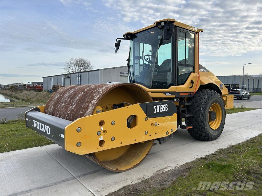 Volvo SD135B Enkelt tromle