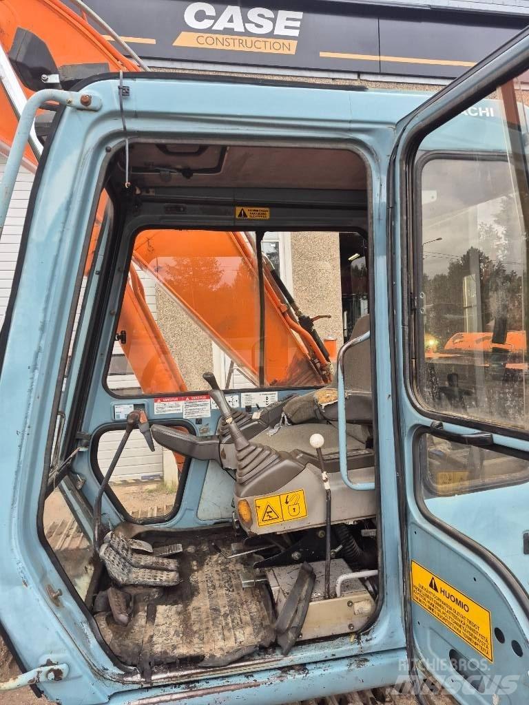 Hitachi EX 200-3 Gravemaskiner på larvebånd