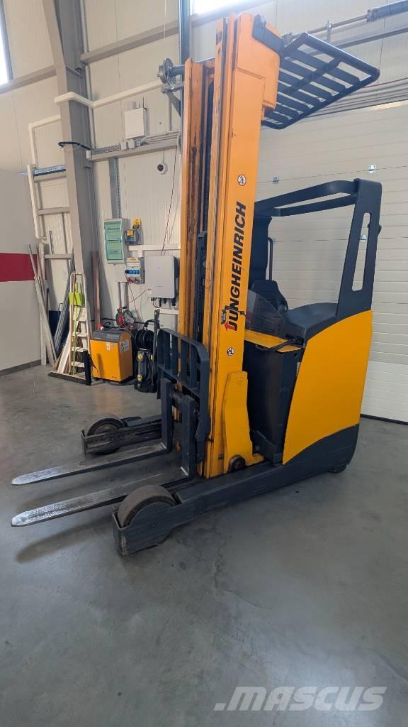 Jungheinrich ETV 325 Reachtruck