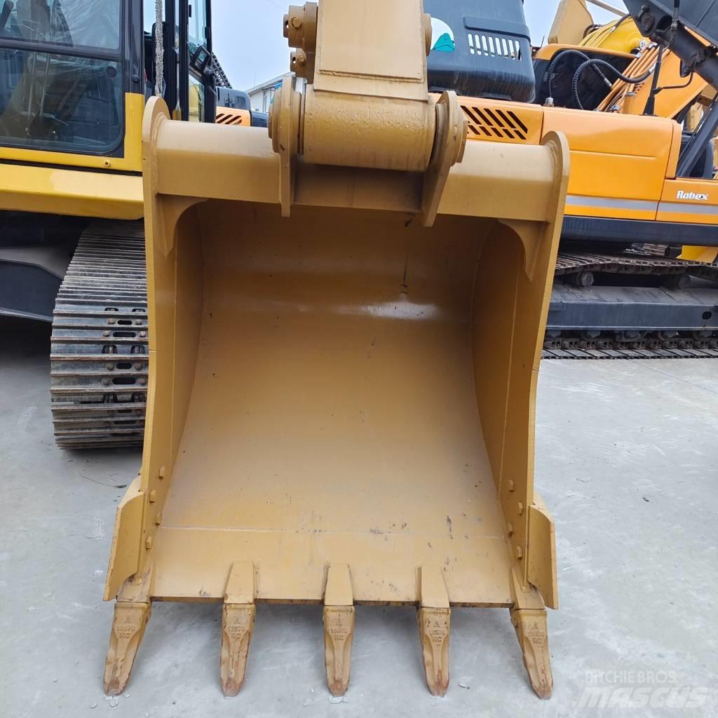 CAT 330 D Gravemaskiner på larvebånd