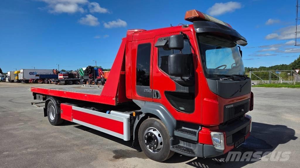 Volvo FL 250 4X2 Flatbed lastbiler med spil