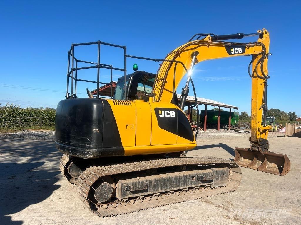 JCB JS 130 LC Gravemaskiner på larvebånd