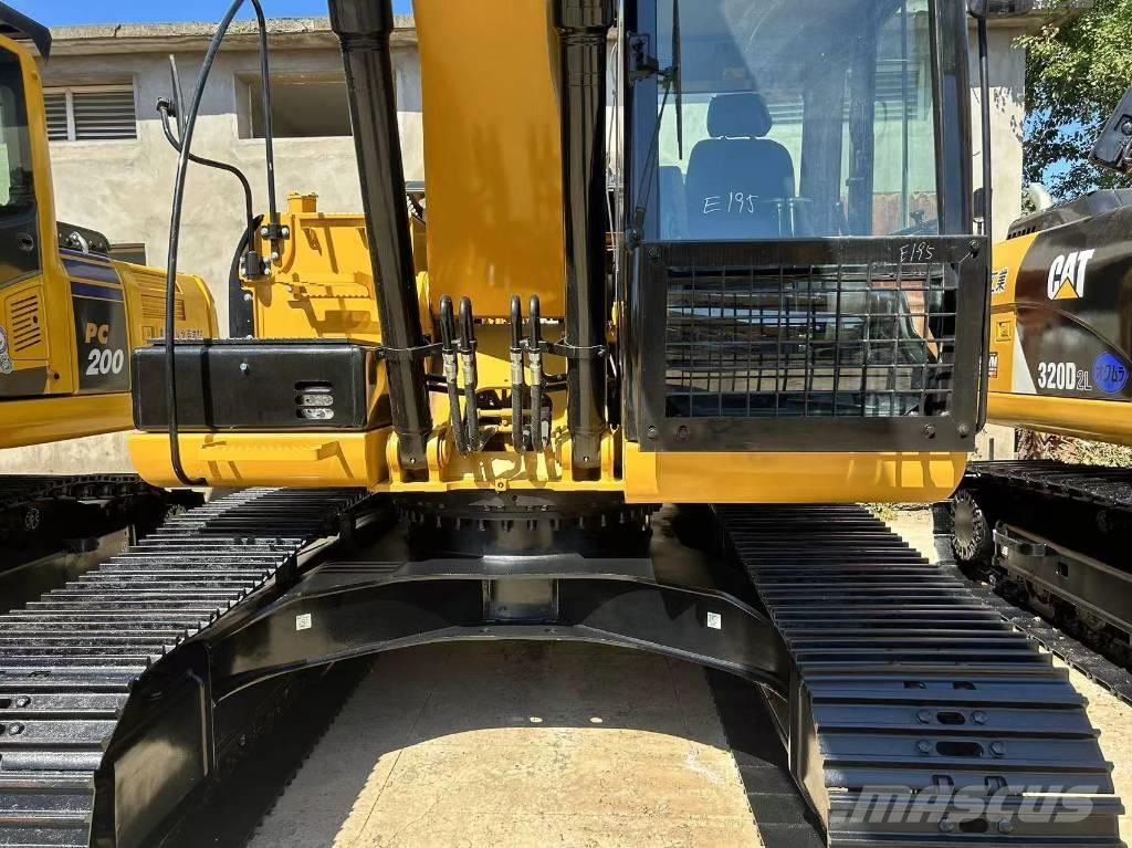 CAT 320 D L Gravemaskiner på larvebånd