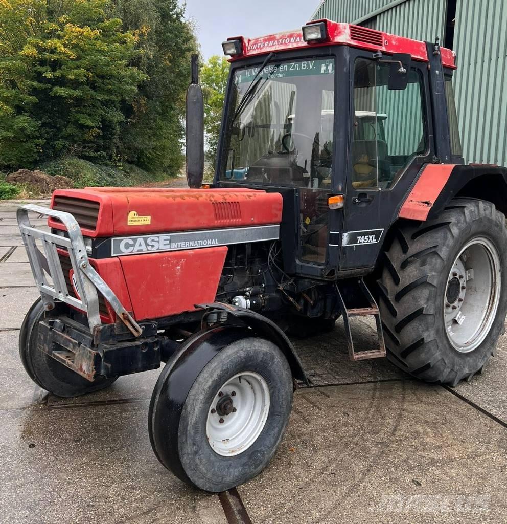 Case IH 745 XL Traktorer