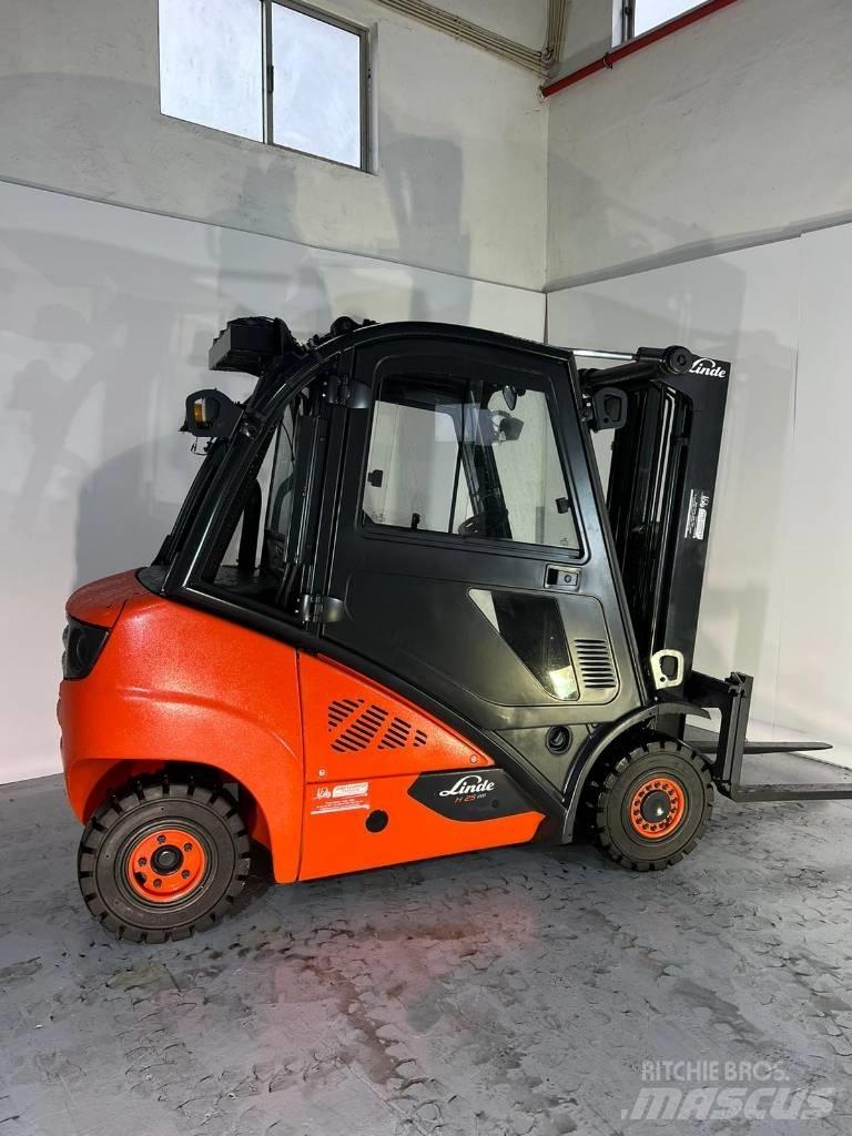 Linde H 25 D Diesel gaffeltrucks