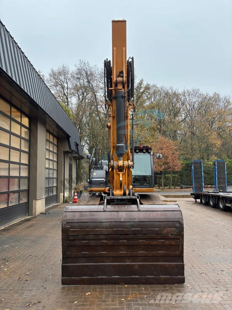 CASE CX 300 D Gravemaskiner på larvebånd