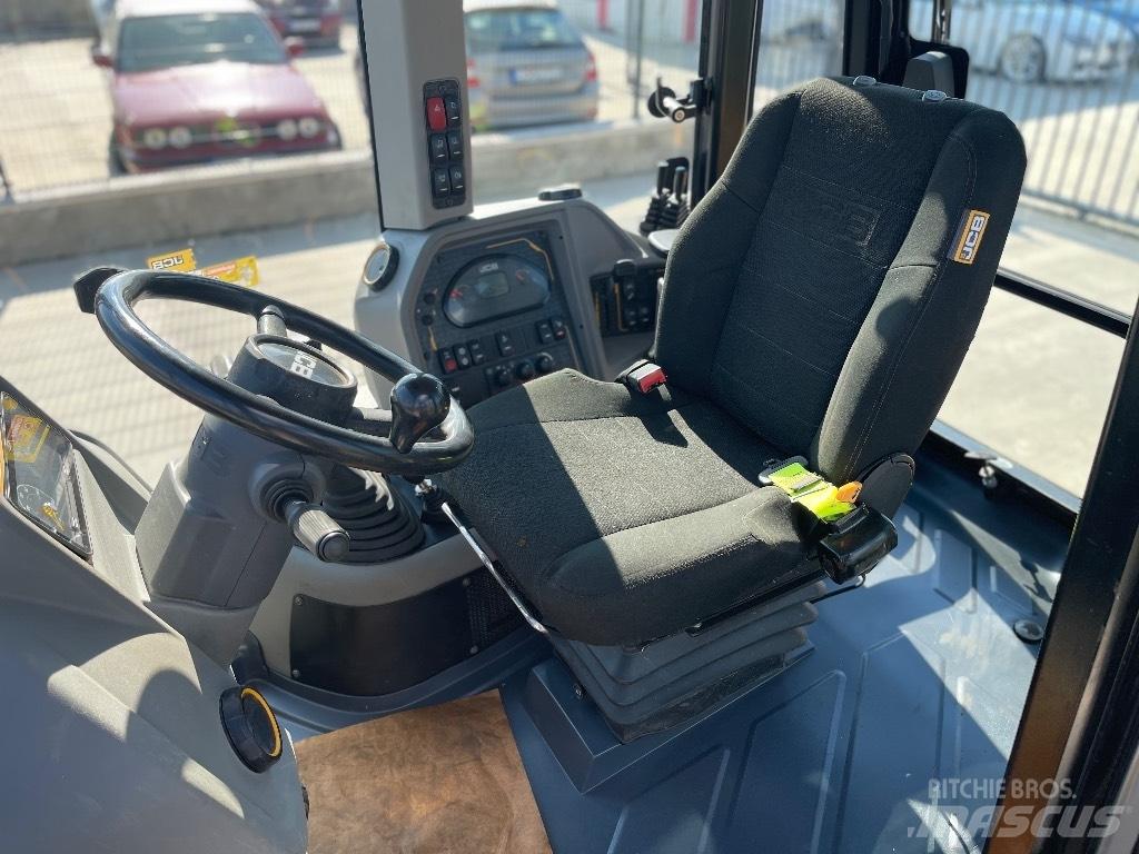 JCB 3 CX / compact Rendegravere