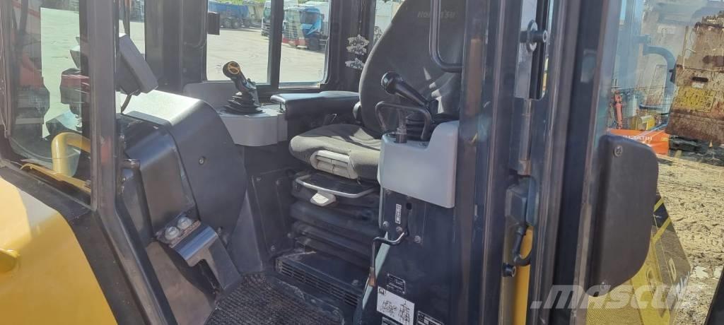Komatsu D 51 PX-22 Bulldozer på larvebånd