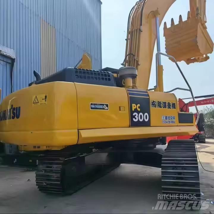 Komatsu PC300 Gravemaskiner på larvebånd