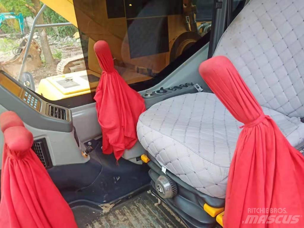Komatsu PC 450-7 Gravemaskiner på larvebånd