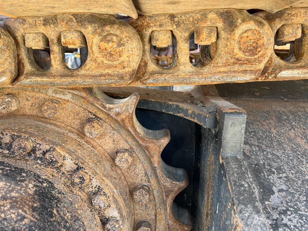 Hitachi ZX210LC-6 Gravemaskiner på larvebånd