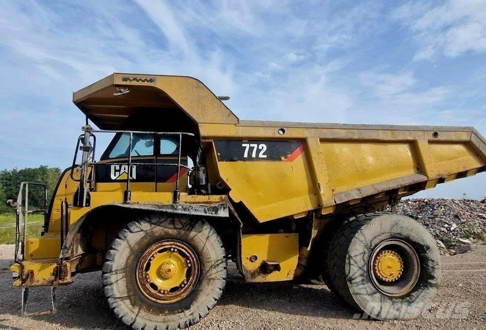 CAT 772 Knækstyrede dumpere