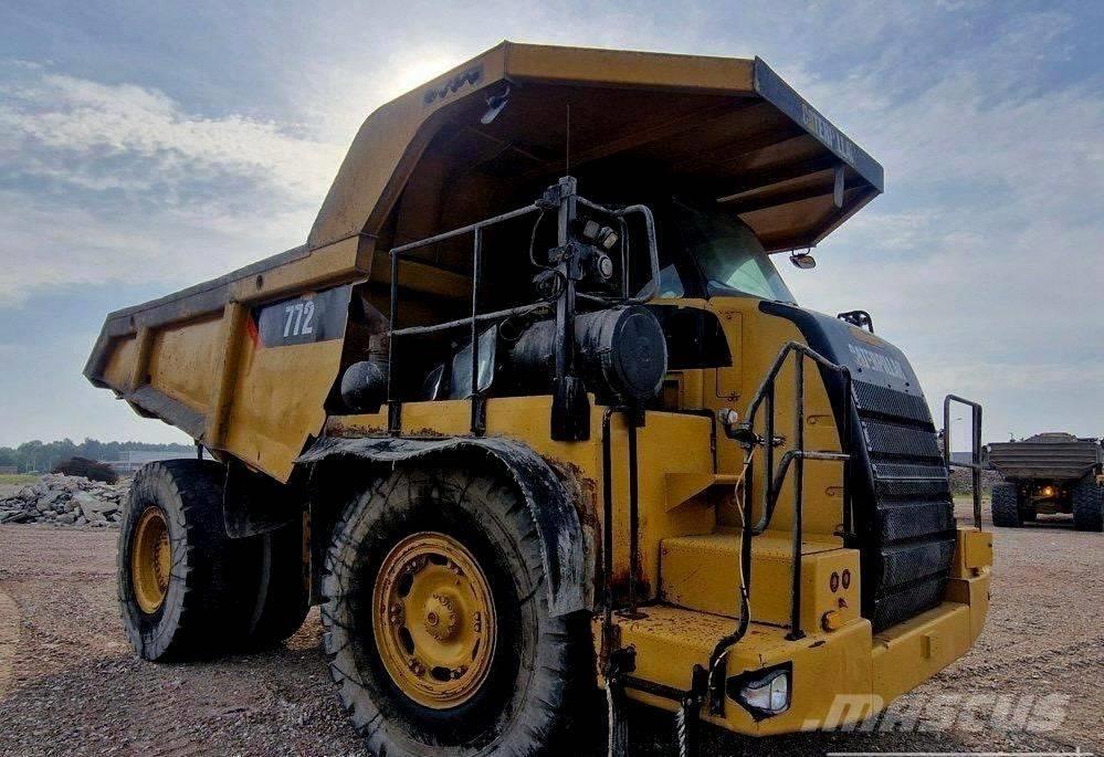 CAT 772 Knækstyrede dumpere