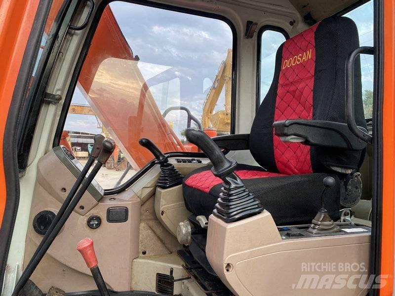 Doosan DH80G Gravemaskiner på larvebånd