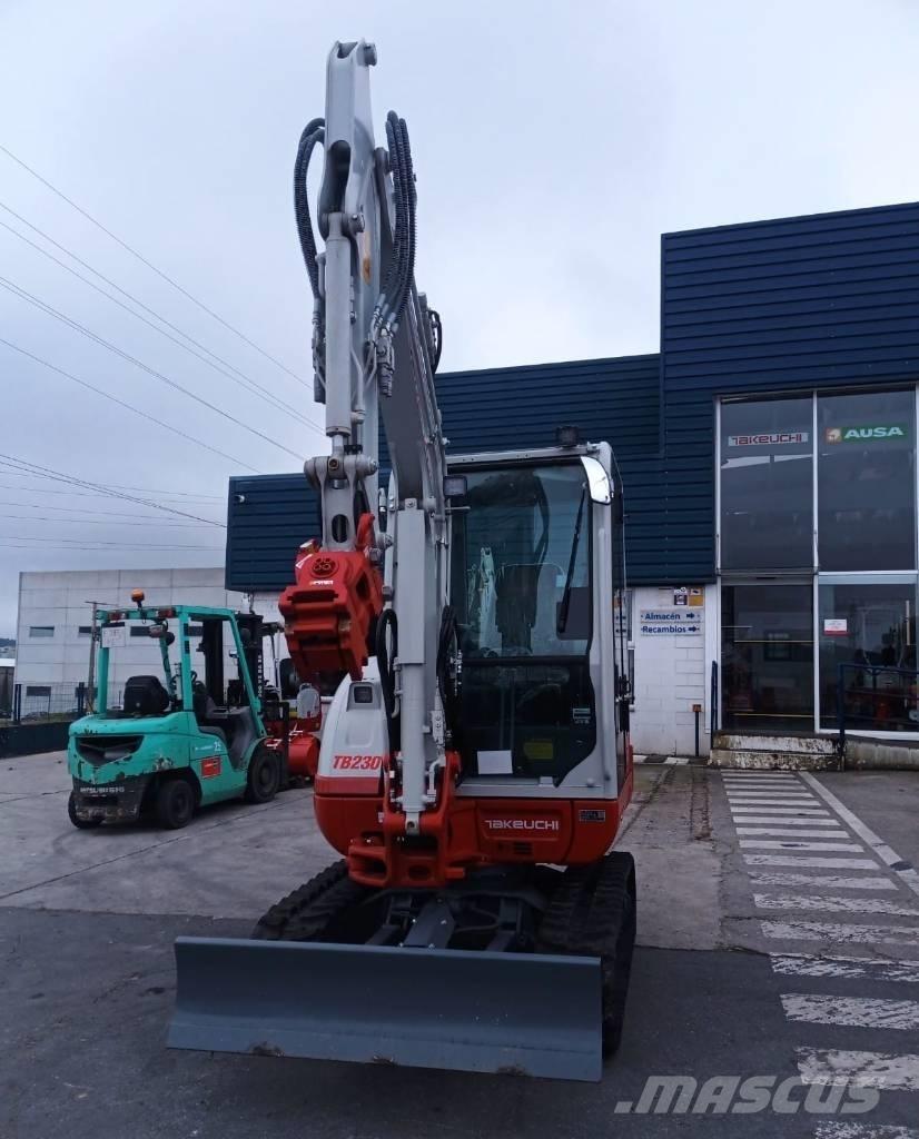 Takeuchi TB 230 Minigravemaskiner