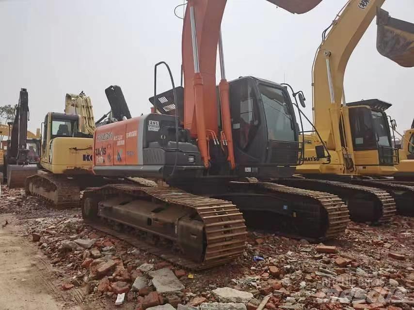 Hitachi ZX 210 Gravemaskiner på larvebånd