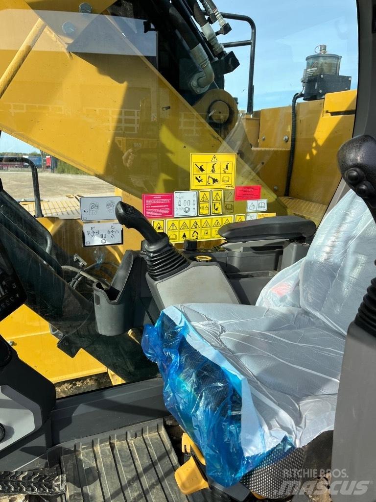 CAT 325 Gravemaskiner på larvebånd