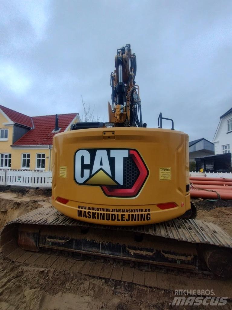 CAT 325 Gravemaskiner på larvebånd