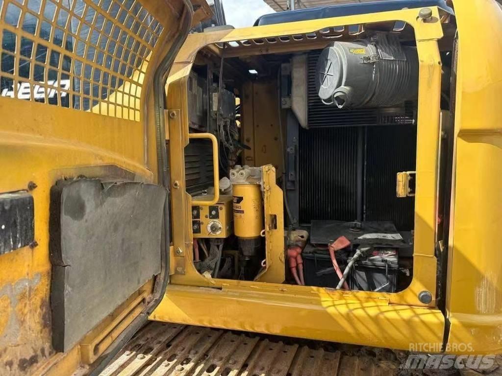 CAT 312 D Gravemaskiner på larvebånd