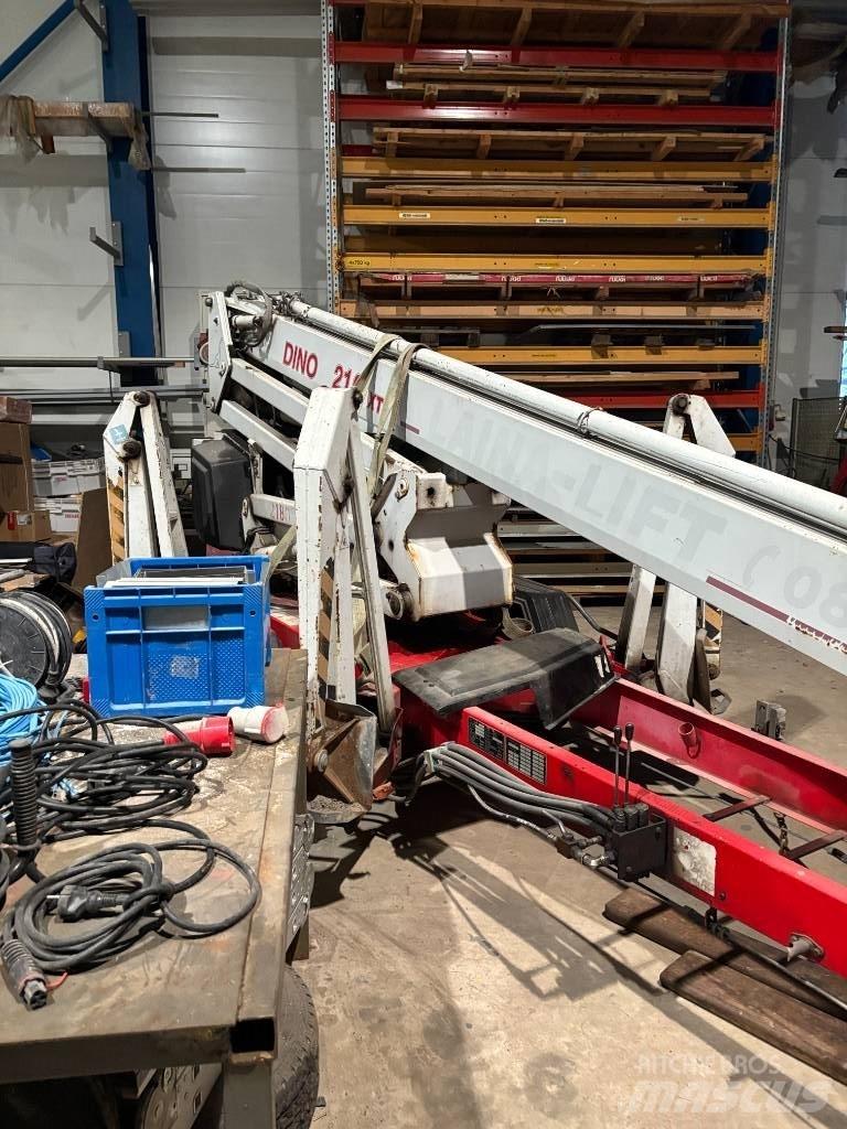 Dinolift 210 XTB-2 Trailermonterede lifte