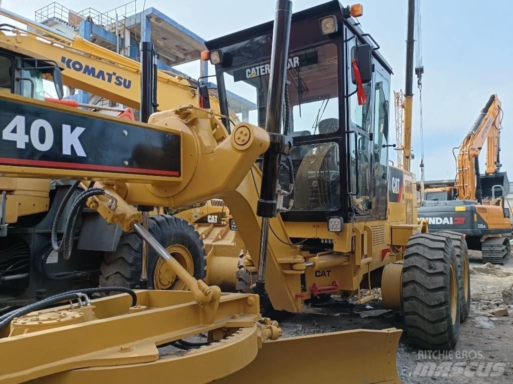 CAT 140K Vejhøvle / Gradere