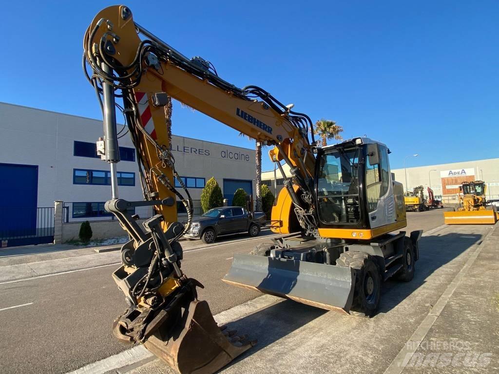 Liebherr A 914 Gravemaskiner på hjul