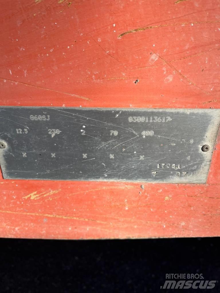 JLG 860 SJ Teleskoplifte