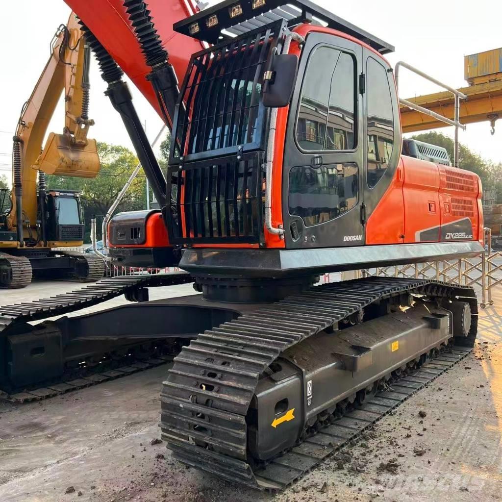 Doosan DX225LC-9C Gravemaskiner på larvebånd