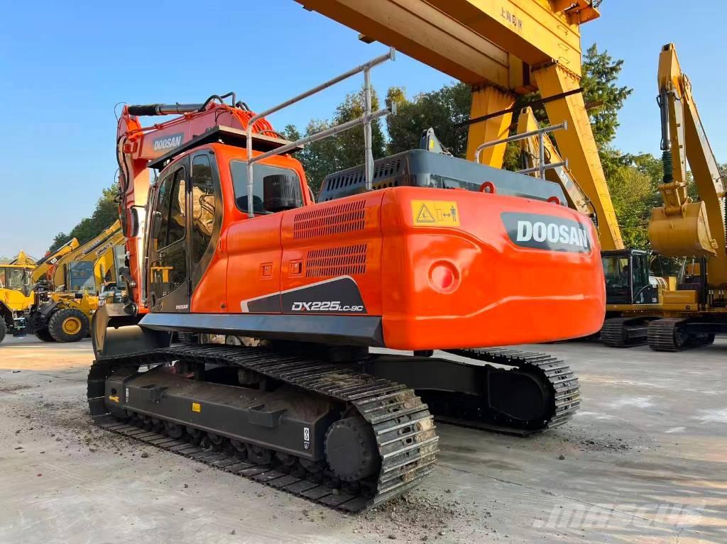 Doosan DX225LC-9C Gravemaskiner på larvebånd
