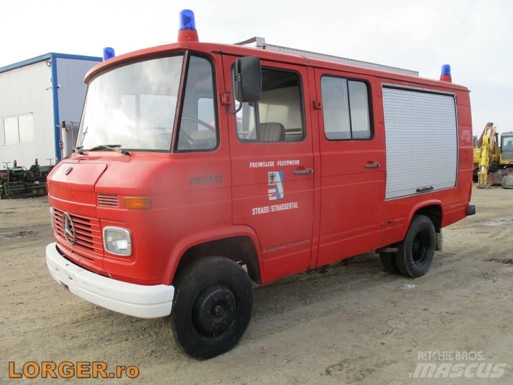 Mercedes-Benz 608 D Fast kasse