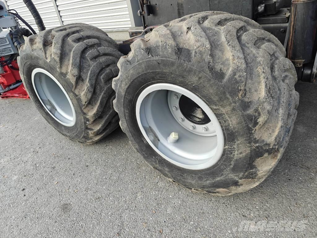 Komatsu 901 TX.1 Skovningsmaskiner