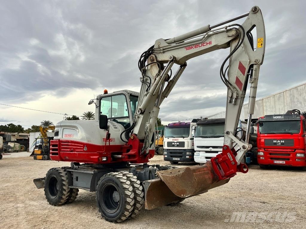 Takeuchi TB 295 W Gravemaskiner på hjul