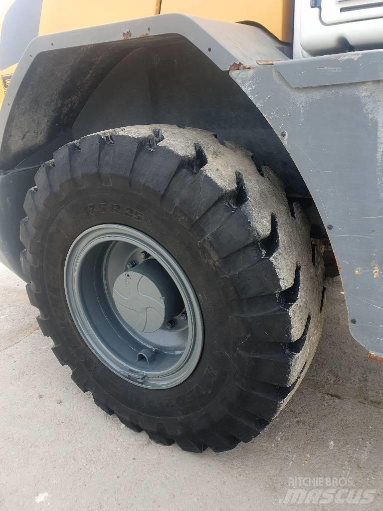 Liebherr L 524 Læssemaskiner på hjul