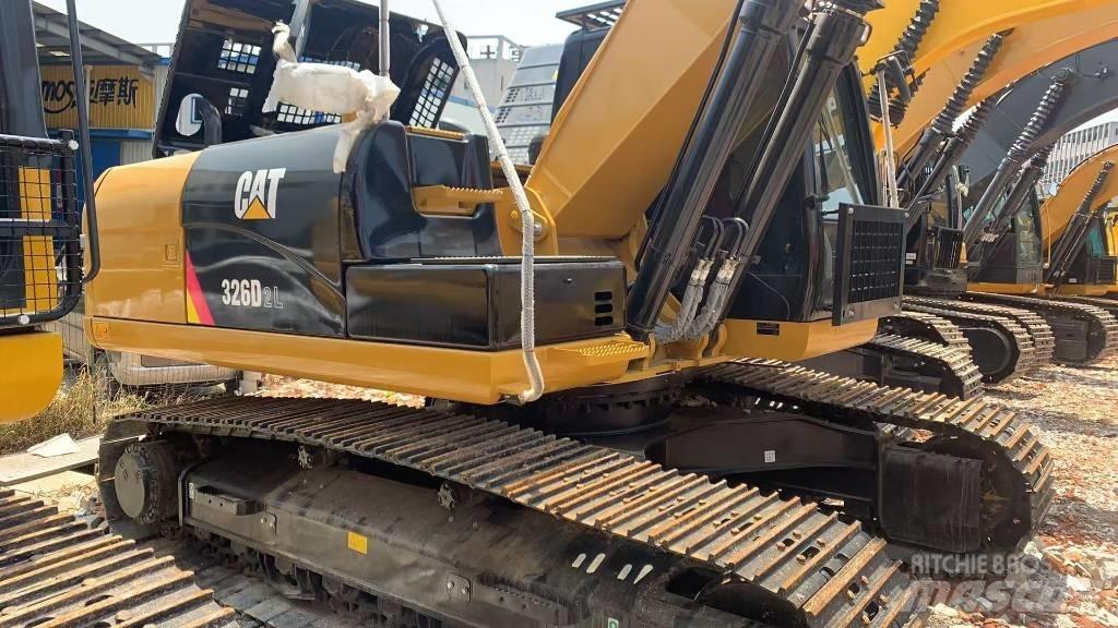 CAT 326 Gravemaskiner på larvebånd