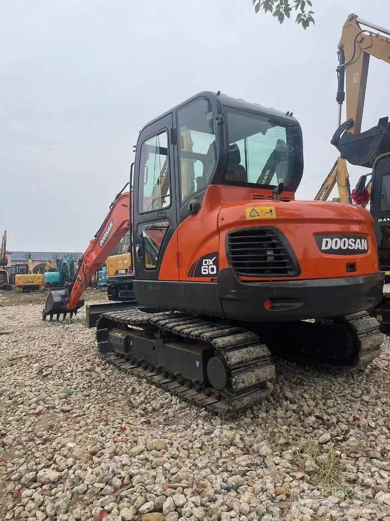 Doosan DX60 Minigravemaskiner