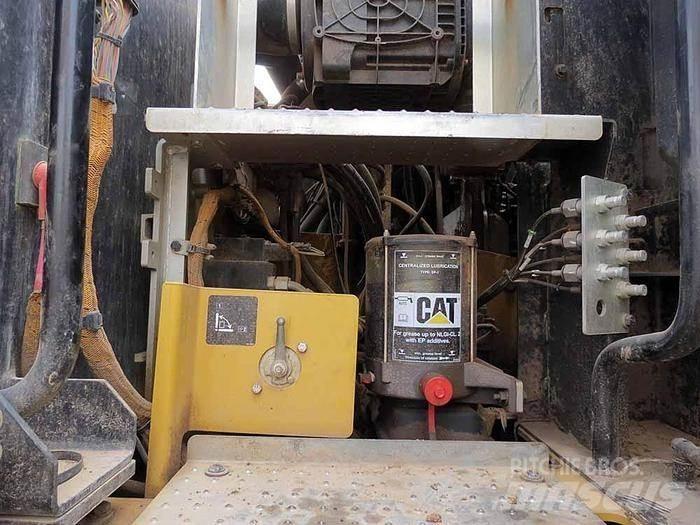 CAT M320F Special gravemaskiner