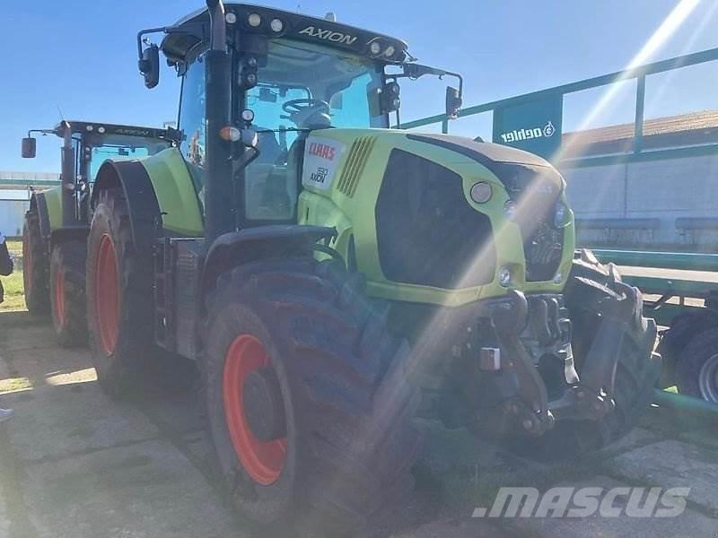 CLAAS Axion 830 Traktorer