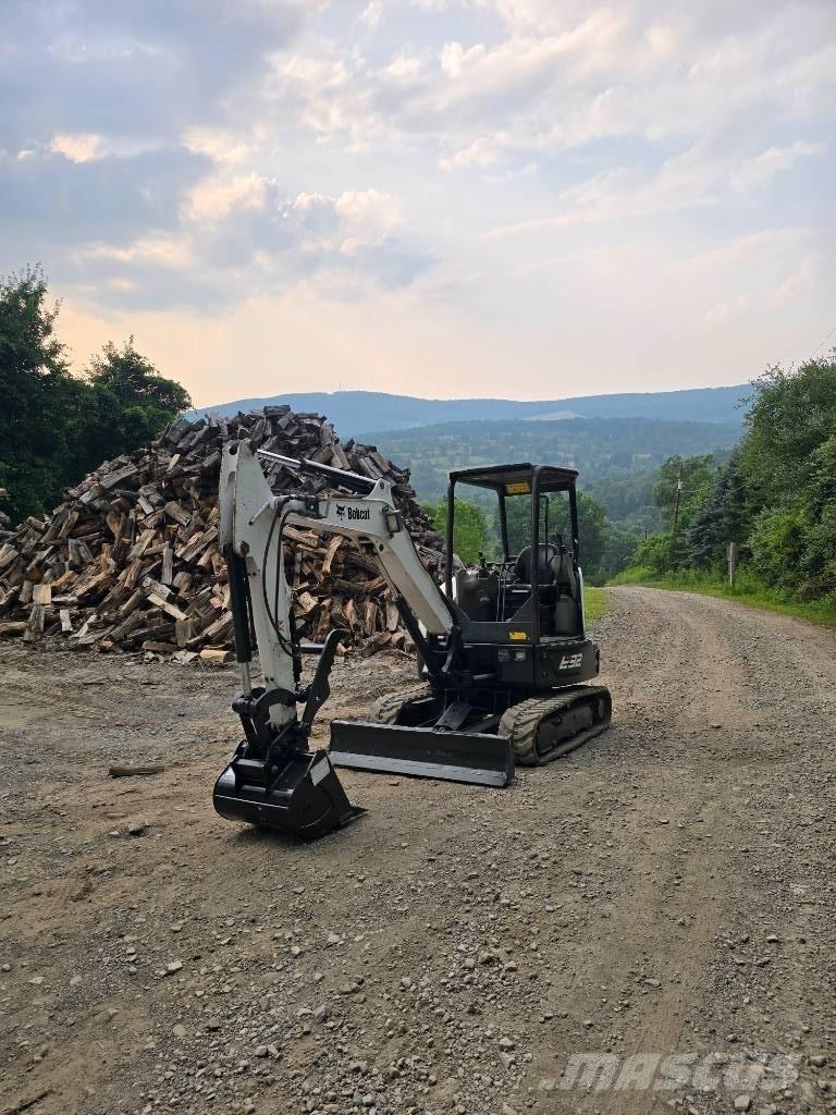 Bobcat E 32 Minigravemaskiner
