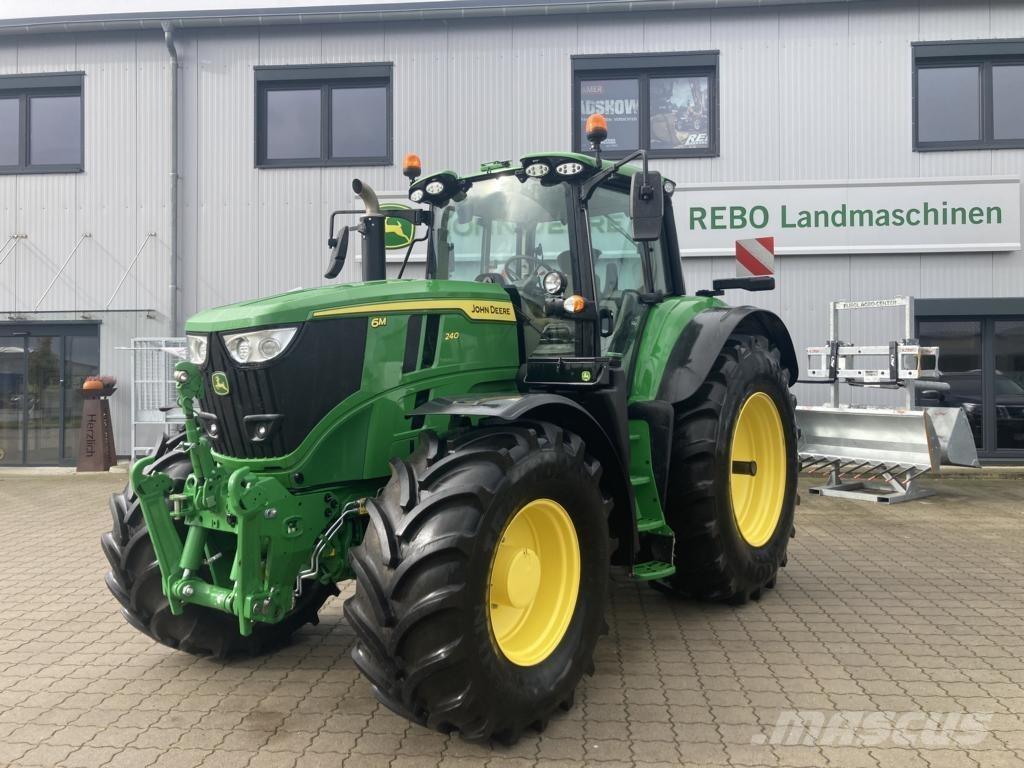 John Deere 6M240 Traktorer
